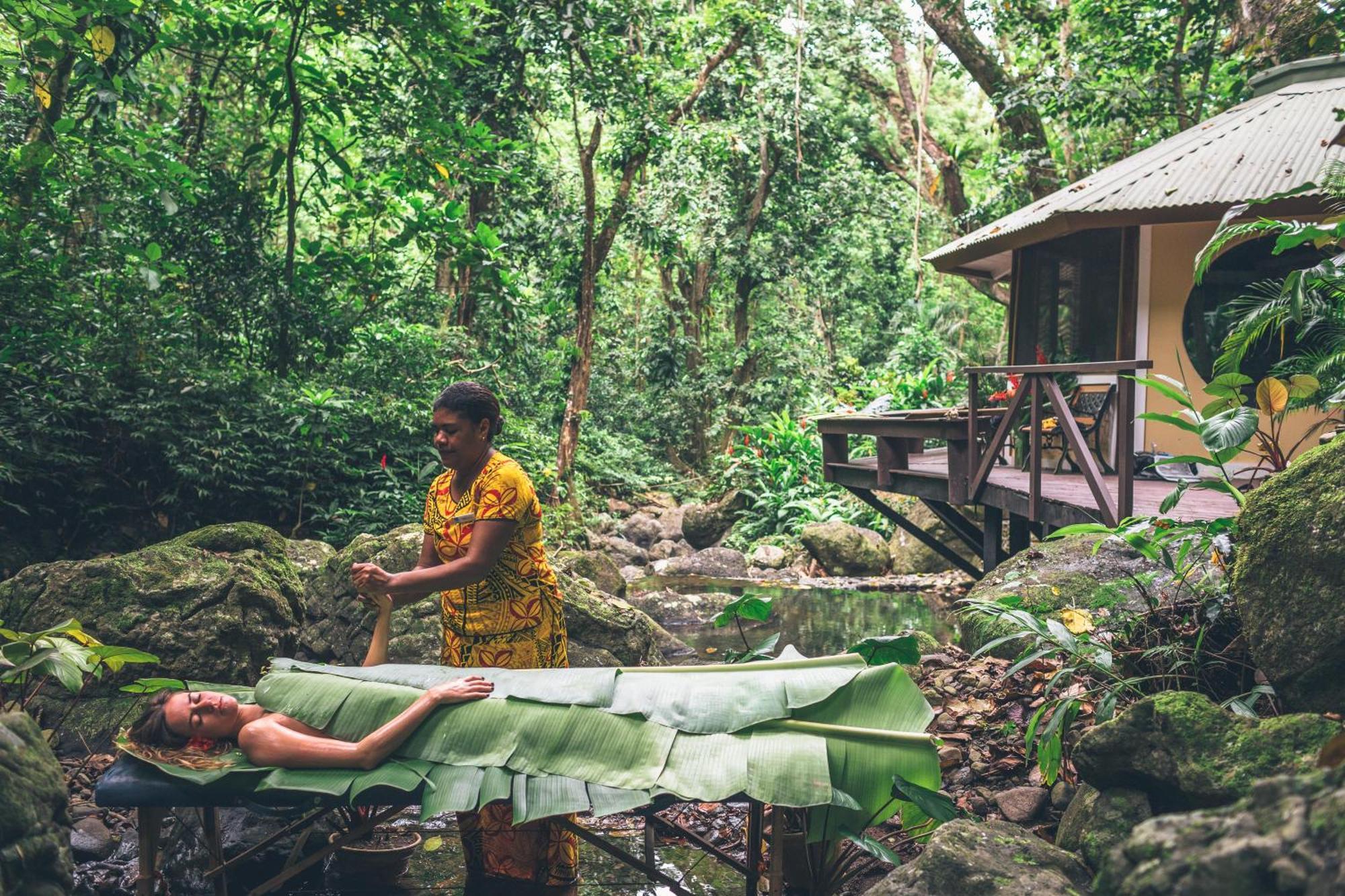 Koro Sun Resort & Rainforest Spa Savusavu Eksteriør bilde